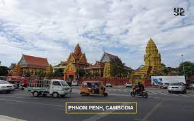 Pagoda wat phnom, sebuah pagoda yang melambangkan keagamaan yang ada di kota phnom phen. Cambodia Tempat Dan Aktiviti Menarik Di Phnom Penh Aryl Je Travel Livestyle Photography