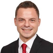 Daniel Schwalbach's Instagram, Twitter & Facebook