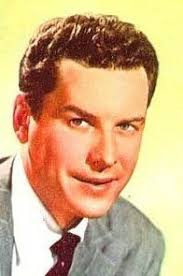 Расселл Армс (Russell Arms): фильмы, биография, семья, фильмография —  Кинопоиск