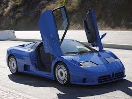 Blue Bugatti Eb110 Auf Der Auktion Von Rm Sotheby S Auf Auktion Blue Bugatti Der Eb110 Rm Sotheby Sothebys Von Bugatti Eb110 Bugatti Bugatti Cars