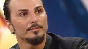 Tina Rispoli, domiciliari concessi per la moglie del cantante neomelodico  Tony Colombo