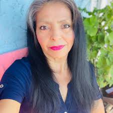 Filipenses 4:19 Muchos pueden tener más cosas que tú, pero tú tienes a Dios  y Él es Él proveedor de todas las cosas... No te vayas sin tú amén. @ANGGA