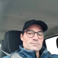 Tiens tu n'es pas avec des clients ?