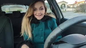 Louiselittlefrench driving naked and masturbation in public - CamStreams.tv
