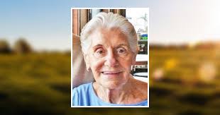 Veronica Ferris's Instagram, Twitter & Facebook