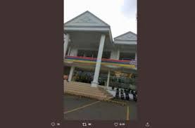 Keyd stars (brazil) dan di upper bracket rrq hoshi (indonesia) vs. Bak Istana Indomaret Megah Ini Punya Sultan Hitekno Com