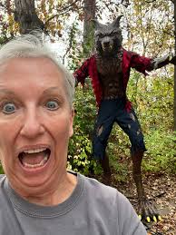 Arrival in Convoy with Humor in Santa Ana