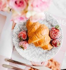Dazu bieten sie kaffee, tee und saft an. Ideen Fur Den Osterbrunch Mummyandmini Com