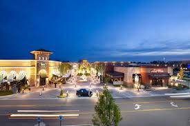 Popular pet friendly beach hotels in michigan that have a pool include nightly rates for pet friendly beach hotels in michigan are starting from $80 this weekend. Pet Friendly Shopping Review Of The Mall At Partridge Creek Clinton Township Mi Tripadvisor
