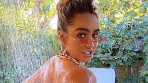 From a 5k fundraiser, 10k or half marathon, to triathlons of all distances and obstacle races, sommer sports does it all! Sommer Ray S Backside Grabbed In Stringy Vacation Bikini The Inquisitr