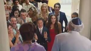 In this guys' world, women tend to play foil roles, aure atika is the love interest of the tailor but we can get why she prefers dov, and amira casar plays the beautiful boss' daughter. La Verite Si Je Mens 3 Film Trailer Kritik