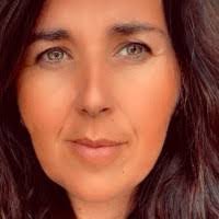 Carmen Buhl's Instagram, Twitter & Facebook