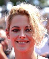 15 Kristen Stewart Hairstyles Hair Cuts And Colors