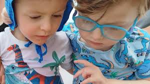 Kilian und Dean: Kinder mit Gendefekt verstehen sich ohne Worte