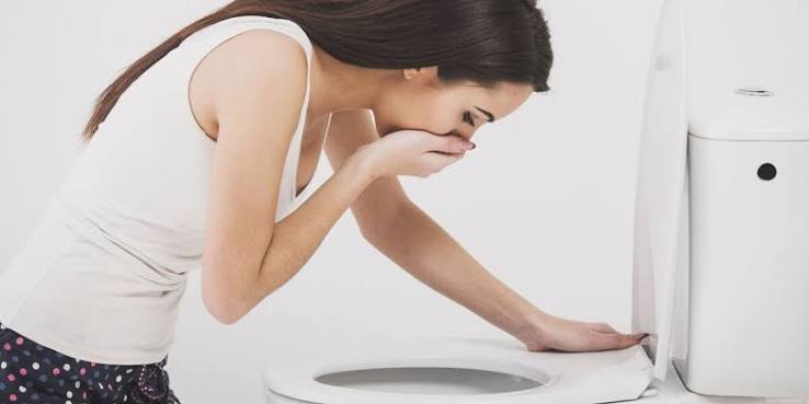 Early Pregnancy Symptoms: First Signs and When They Start