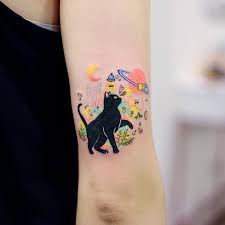 Cat And Space Tattoo Jury On Her Cat Amp Yarn Planet Thanks Cat Jury Planet Space Tattoo Yarn Tatouage Petit Tatouage Tatouage Spatial