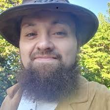 Luis Dunn's Instagram, Twitter & Facebook