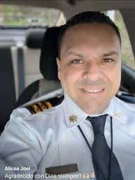 MI HERMANO ESTÁ DESAPARECIDO 👁👁 Este es mi hermano, y responde al nombre  de Joel Alicea De Jesús. Saliò a su trabajo ayer a las 6 pm, pero nunca  llegó. Si algiuien