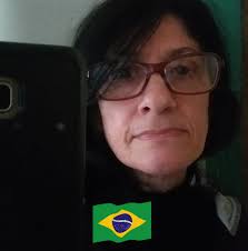 Alegrete: Galho podre cai em cima de uma idosa, em frente à Santa Casa Uma  senhora idosa, foi atingida por um galho grosso, podre, quando andava na  calçada, na rua Simplício Jaques,