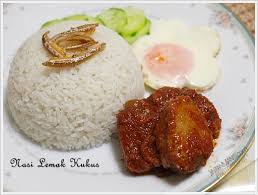 Masukkan nasi tadi ke dalamnya dan kukus selama 30 menit hingga nasi matang. Nasi Lemak Kukus Dan Sambal Ikan Aye Ikan Tongkol Jintanmanis Com Lives From Osaka Japan