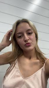 Capturing Moments: Senior Pictures for Graduating Programs