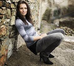 Veith added to her olympic medal collection at the jeongseon alpine centre. Anna Veith Skier Girl Alpine Skiing Skiing