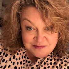 Beth Corry's Instagram, Twitter & Facebook