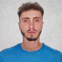 90+ perfiles de «Alejandro Pulido»