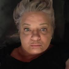 Hello, I'm Lynne and something to know about me is I lived Lawrence  crescent I worked at beefeater easterly road in the kitchen when I left  roundhay high