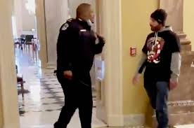 Cnn reporter kristin wilson identified capitol police officer eugene goodman, who was spotted in video from wednesday confronting a crowd of rioters officer eugene goodman stood between a mob of rioters and the unguarded united states senate, pennsylvania senator sharif street tweeted. Key Officer In Capitol Insurrection Remains Silent Las Vegas Review Journal