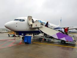 Pret £100 pentru un bilet. Trip Report BucureÈ™ti Otopeni Londra Luton Cu Blue Air Cristina Face AventurÄƒ