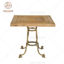 Pinewood makes a stunning debut with this coffee table. Cafe Project Project Rongroup