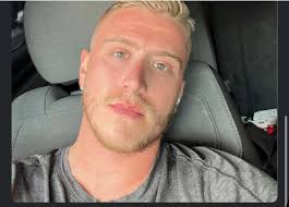 Warning about unlicensed electrician in BC