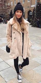 33 Cute Coat Outfits For Every Day Of The Month Casual Winter Outfits Winter Coat Outfits Casual Holiday Outfits
