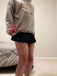 Trying my best to pull of this skirt and fishnets😣 : r/femboy