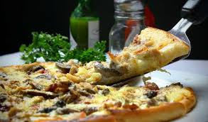 Frozen Pizza In Airfryer Recipe Food Frozen Pizza Air Fryer Recipes