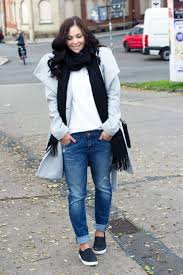 Needless to say, wearing a coat over boyfriend outfit is a popular staple look in the fall and winter, when the temperature starts to get chilly. Ready For November Outfit With Another Boyfriend Jeans Kleidermadchen Fashion Beauty Interior Und Food Blog Aus Sachsen Und Thuringen