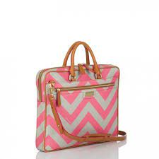 Tas laptop wanita dengan warna cerah dan model yang menarik. 7 Tas Notebook Wanita Elegan Yang Akan Membuatmu Terlihat Stylish Dan Kekinian