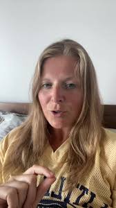 alexinsonderland (@alexinsonderland)’s videos with original sound