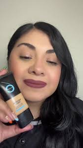 Duelo de Bases: Esika vs. L'Bel en Maquillaje