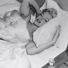 It sounds like an elaborate 1950s teen fantasy, but it. Marilyn Monroe And Chanel No 5 A Match Made In Bed Guestlist