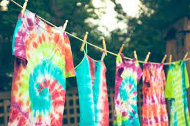 Many people prefer dyeing with no ties at all, however. How To Tie Dye T Shirts Step By Step Instructions On How To Tie Dye