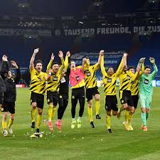 Последние твиты от borussia dortmund (@bvb). Bvb Fans Verspotten Schalke 04 Spezial Shirt Sorgt Fur Grossen Arger S04
