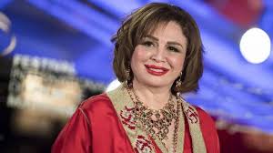 إلهام شاهين تردّ على أحمد فلوكس عن القُبلات: 