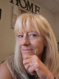 Eva Steinwald (@askevarealestate) • Instagram photos and videos