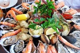 Gastronomie Du Var Assiette De Fruits De Mer Cote D Azur France