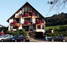 Das gemütliche gästehaus direkt an der mosel… unser haus, unmittelbar an der mosel gelegen und umgeben von weinbergen ist idealer ausgangspunkt für zahlreiche. Unterkunft Haus Weingarten In Der Stadt Ernst Katalog Von Unterkunften Aus Der Ganzen Welt