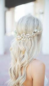Le acconciature da sposa capelli lunghi semiraccolti con la treccia sono state tra le acconciature sposa 30 idee per capelli lunghi, medi o corti. Acconciature Da Sposa I Migliori Tagli Di Capelli Corti E Lunghi