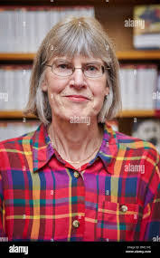 Judith Luna's Instagram, Twitter & Facebook