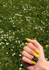 Lijepa.hr = pravi izbor web parfumerije! Zuti Gel Nokti Crystal Nails Yellow Nails Spring Nails